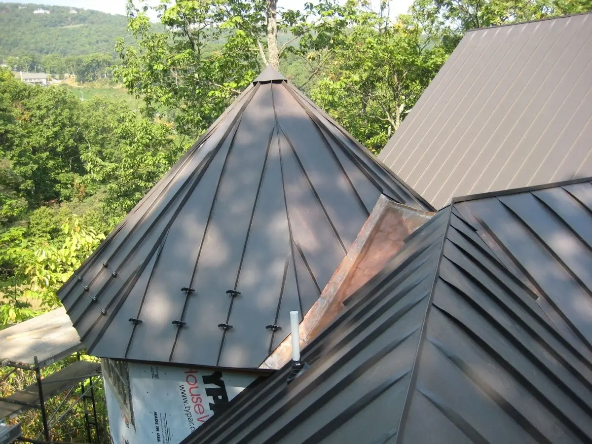 Professional Roof Tarp Installation by Craftsman Roofing in Seven Corners